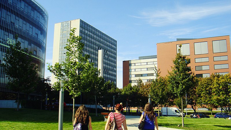 File:CTU Dejvice campus.jpg