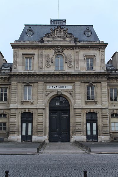 File:Cavalerie École militaire Paris 2.jpg