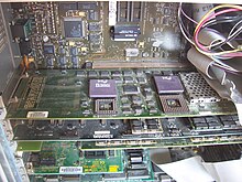 CPU-board closeup Compaq SystemPro Server CPU board 100 2424.jpg