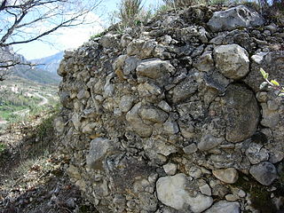 Conglomérat Mio-pliocène à Moustiers-Sainte-Marie, bassin molassique de Valensole