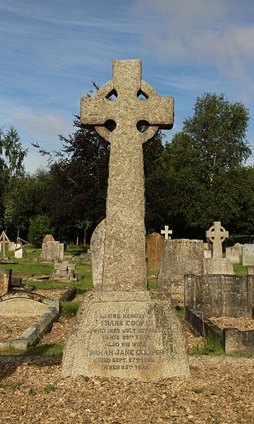 File:Cooper F & SJ Wolvercote Cemetery.jpg