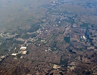 <span class="mw-page-title-main">DeKalb Taylor Municipal Airport</span> Airport in DeKalb, Illinois