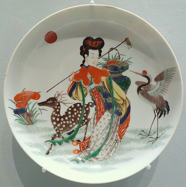File:Dish with Magu, deity of longevity, China, Jingdezhen, Jiangxi province, Qing dynasty, approx. 1700-1800 AD, porcelain with overglaze polychrome - Asian Art Museum of San Francisco - DSC01663.JPG