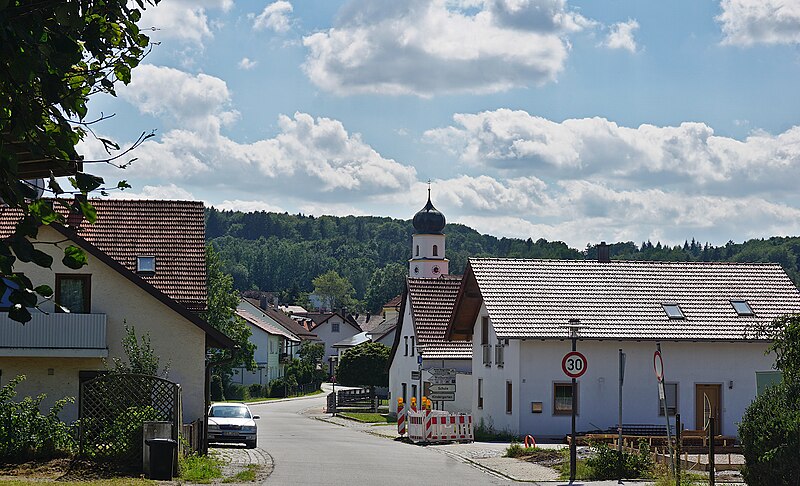 Datei:Dorfpartie in Iggensbach.jpg