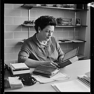 <span class="mw-page-title-main">Doris E. Lewis</span> Canadian librarian