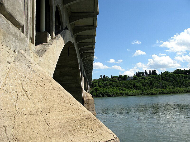 File:Downtown Saskatoon (2954158200).jpg