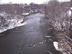 Looking downstream toward downtown Eau Claire, from the footbridge on the east end of Banbury Place, Jan. 31, 2006. ECRiver01.jpg