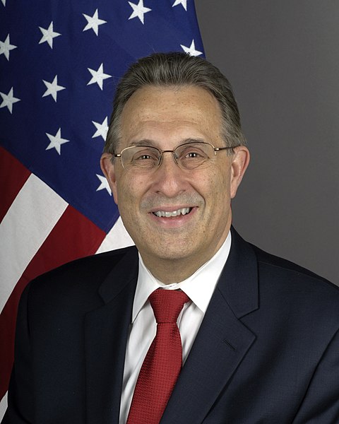 File:Earl A Wayne - Ambassador.jpg