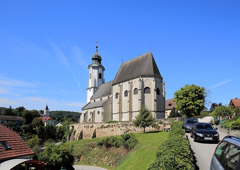 File:Emmersdorf - Kirche (1).JPG