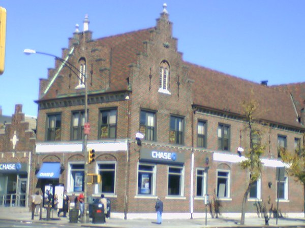 Colonial architectural details in Flatlands