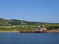 Puerto de ferris en la margen derecha