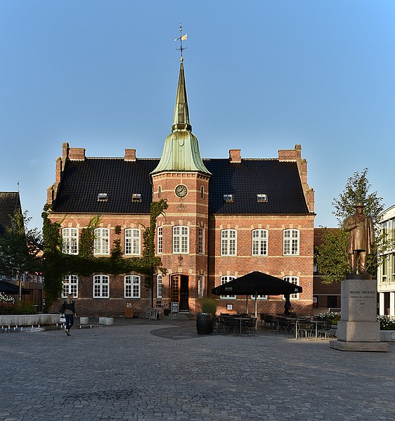 File:Former Silkeborg Town Hall B.jpeg