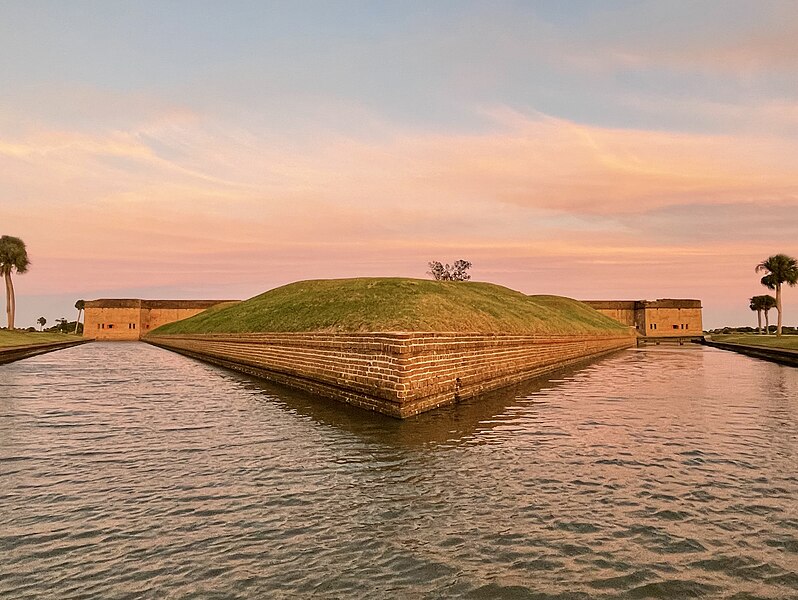 File:Front view of Fort Pulaski (283393ec-0196-4f91-921e-22541d905854).jpg