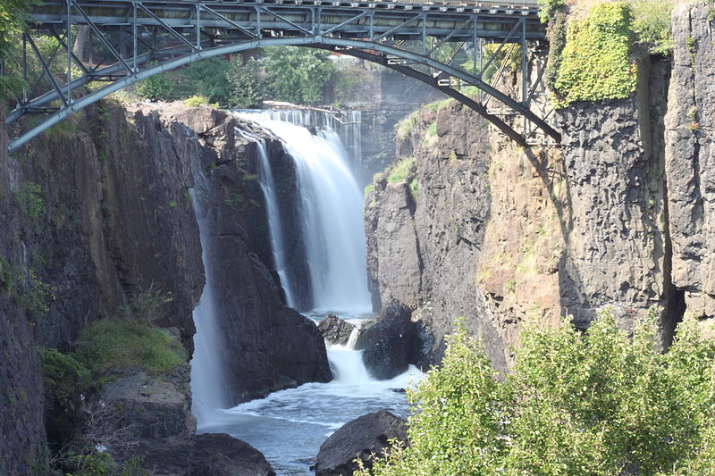 File:Geat Falls-2 - Passaic River at Patterson NJ.JPG