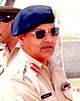 Генерал Мирза Аслам Бег во время посещения подразделения пакистанской армии (обрезано) .jpg