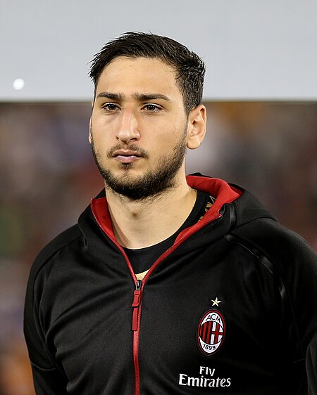 Tập_tin:Gianluigi_Donnarumma_(31895135436).jpg