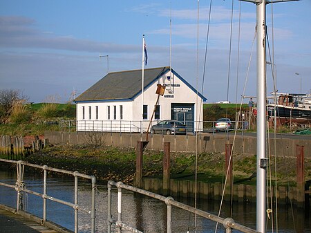 ไฟล์:Girvan_Coastguard_station.JPG