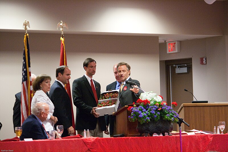 File:Governor's Luncheon 2010 IMG 3230 (4588396294).jpg