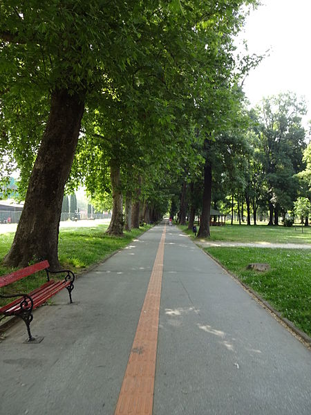 File:Gradski Park-Skopje (137).JPG