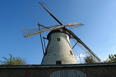 Grottenhertener Turmwindmühle