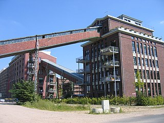  Eine Brikettfabrik ist eine m