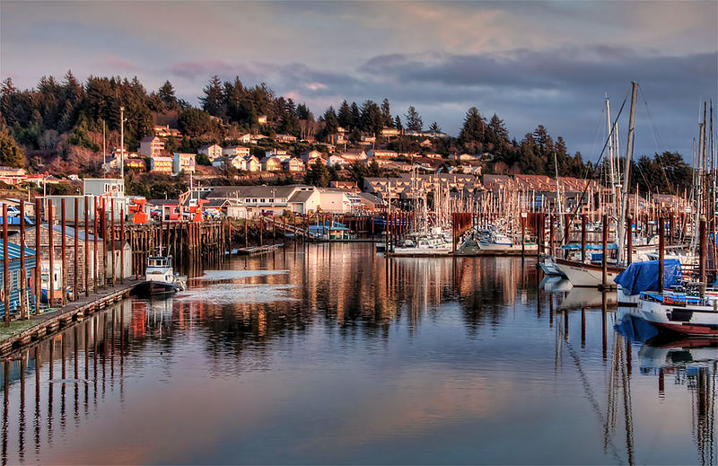 File:Harbor Newport Oregon (6676573747).jpg