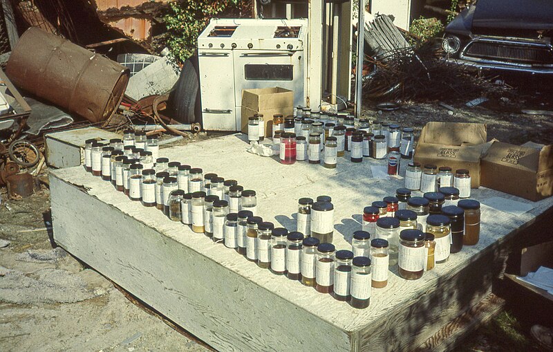 File:Hazardous waste investigation - Seltsams - Foxborough - 1986-06-13024.jpg