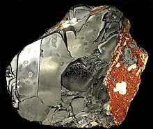 Hématite ... 220px-Hematite-Andradite-21155