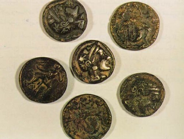 Ancient coins found on Failaka Island.