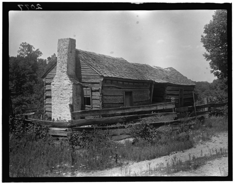 File:Historic American Buildings Survey, A.A. Gustafson, Photographer August, 1937 END VIEW. - Early Log Cabin, Hohenwald, Lewis County, TN HABS TENN,36- ,1-2.tif