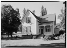 Historic American Buildings Survey, August, 1971 EAST (SIDE) ELEVATION. - Beekman House, East California Street, Jacksonville, Jackson County, OR HABS ORE,15-JACVI,49-2.tif