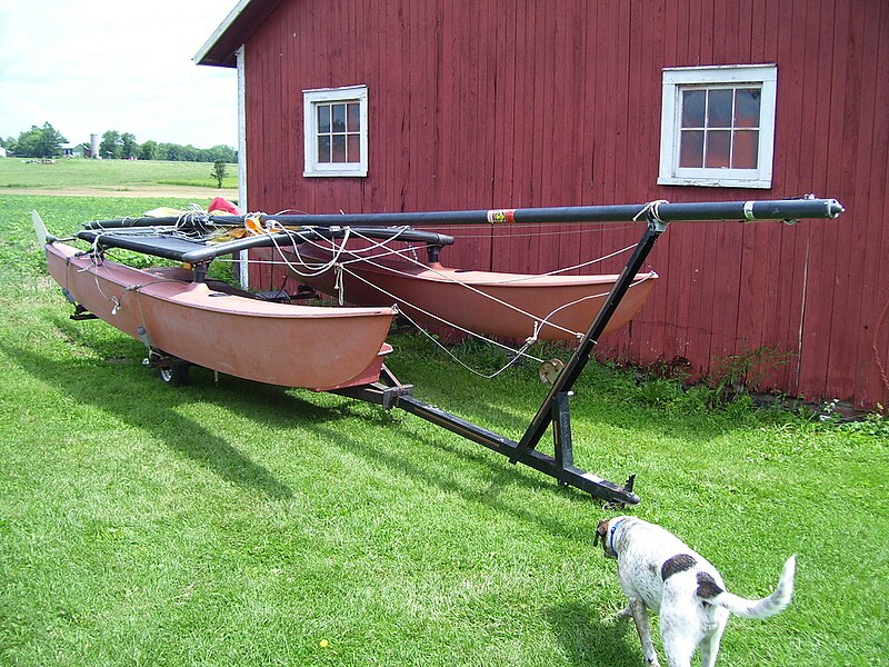 File:Hobie 16 catamaran on trailer.jpg