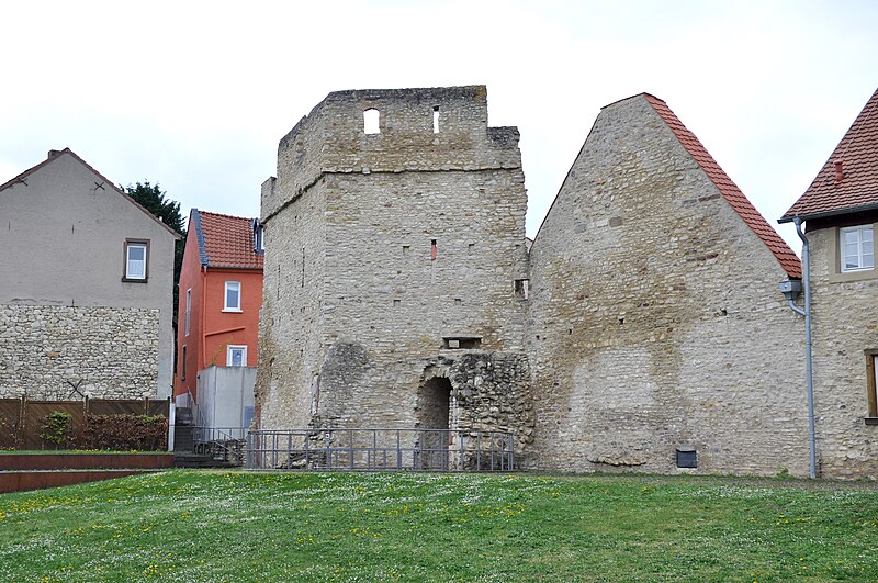 File:Ingelheim Kaiserpfalz img02.jpg