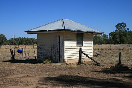 Morgue, 2014 Isisford District Hospital (former) morgue (2014).jpg