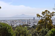 Vue sur Tunis, son lac et le Djebel Boukornine