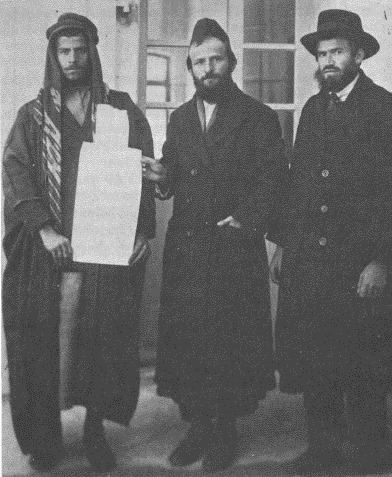 Dosya:Jews purchasing Arab title deed in Palestine.tif