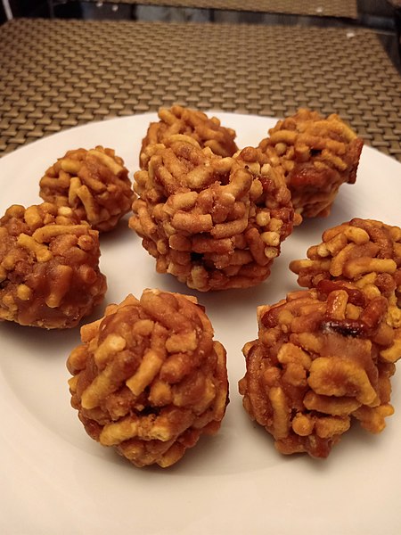 File:Jhaar ke Laddu 04.jpg