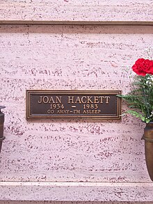 Joan Hackett Grave. JPG