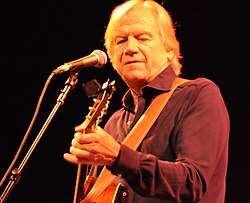 Justin Hayward - Parker Playhouse - Fort Lauderdale - 15622334612.jpg