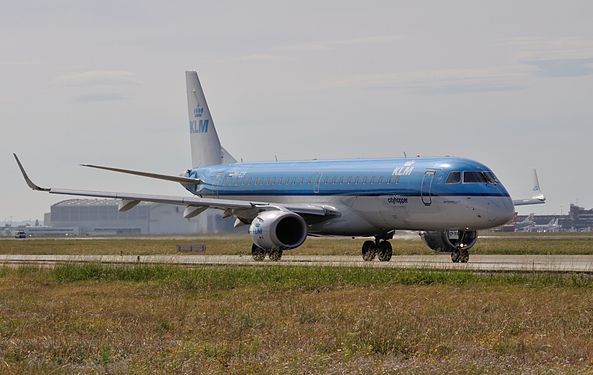 PH-EZF (E-190, KLM cityhopper)