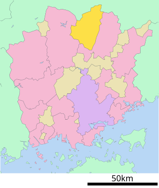 鏡野町位置図