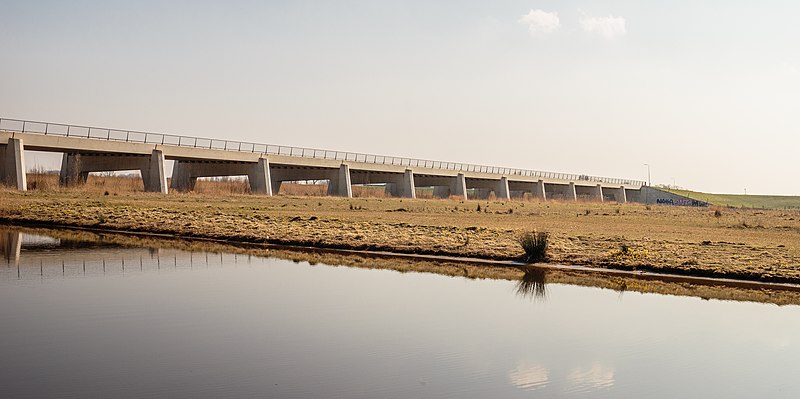 File:Kamperveen, brug in de Kamperstraatweg. 21-03-2022. (actm.) 03.jpg