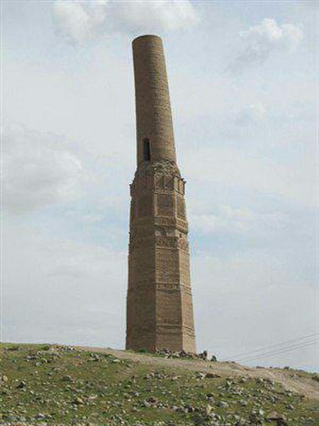 Karat minaret.jpg