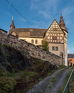 Kaulsdorf Lastweg 1a Schloss mit Grundstück und Einfriedung