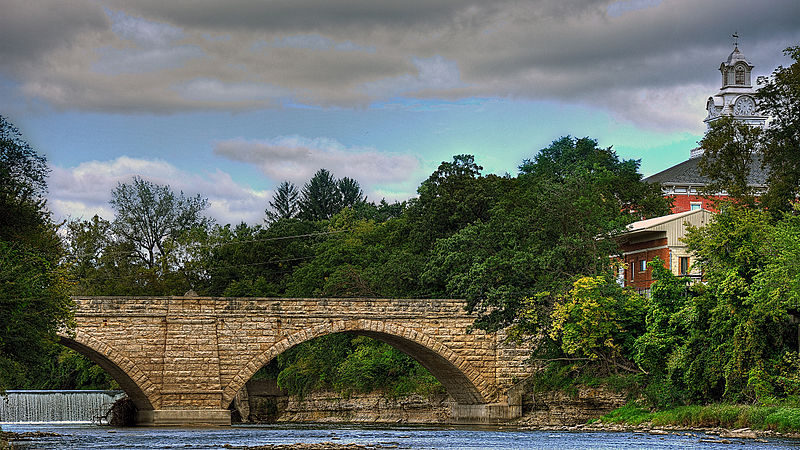 File:Keystone Bridge in Elkader.jpg