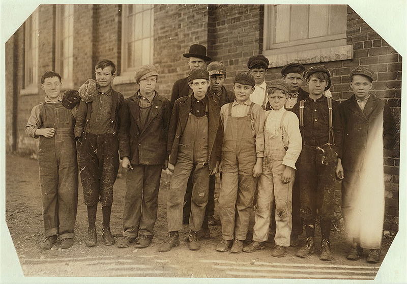 File:Knoxville-cotton-doffers-hine-1910.jpg