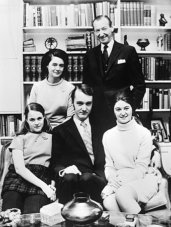Waldheim with family c. 1971