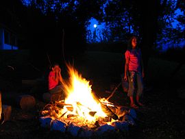 Hier wird viel Energie abgegeben. Dafür macht man ja ein Lagerfeuer an!