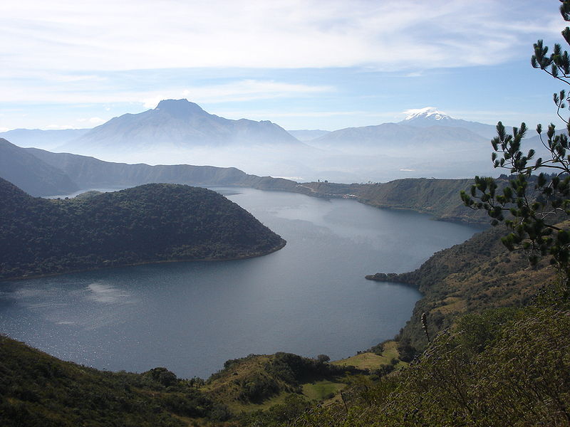 Laguna cuicocha.JPG