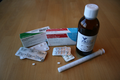 Verschillende merken (Actavis, Glenmark, UCB) Levocetirizine tabletten en orale oplossing.]]